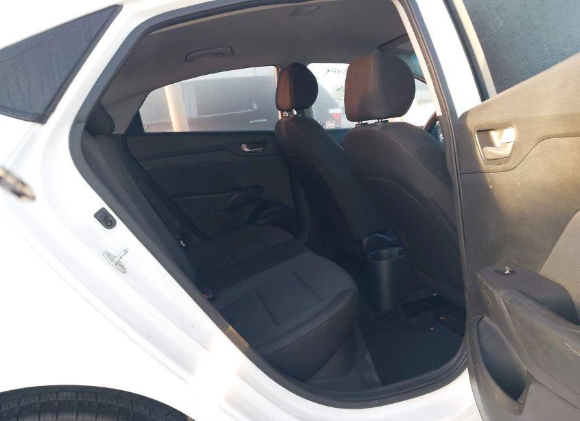 Photo 8 of 2018 Hyundai Accent SE (VIN 3KPC24A36JE019989)