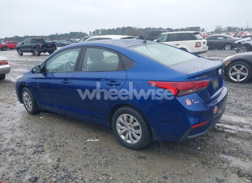 Photo 3 of 2018 Hyundai Accent SE (VIN 3KPC24A36JE023671)