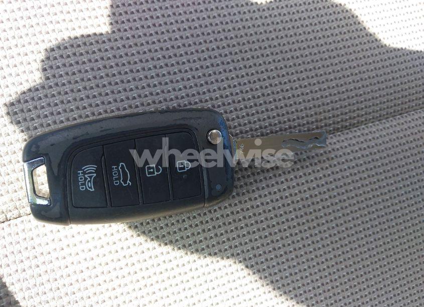 Photo 11 of 2018 Hyundai Accent SE (VIN 3KPC24A36JE033486)