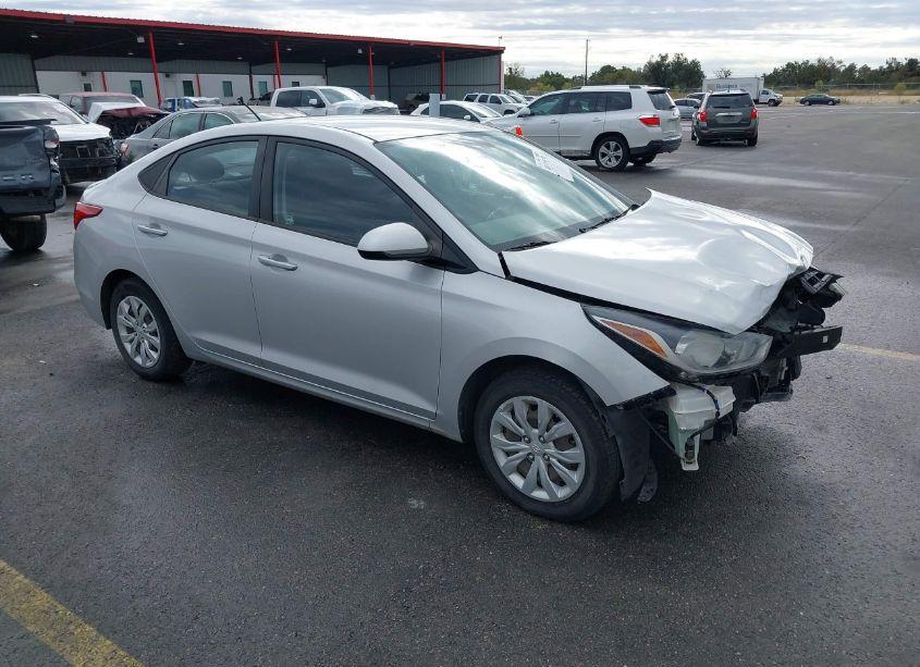 2019 Hyundai Accent SE (VIN 3KPC24A36KE054811) main photo