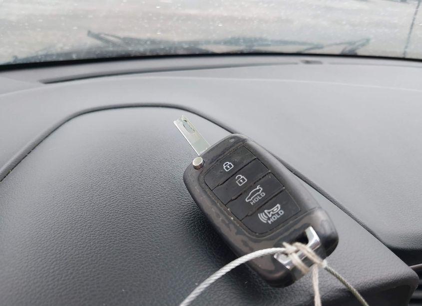 Photo 11 of 2019 Hyundai Accent SE (VIN 3KPC24A36KE054811)