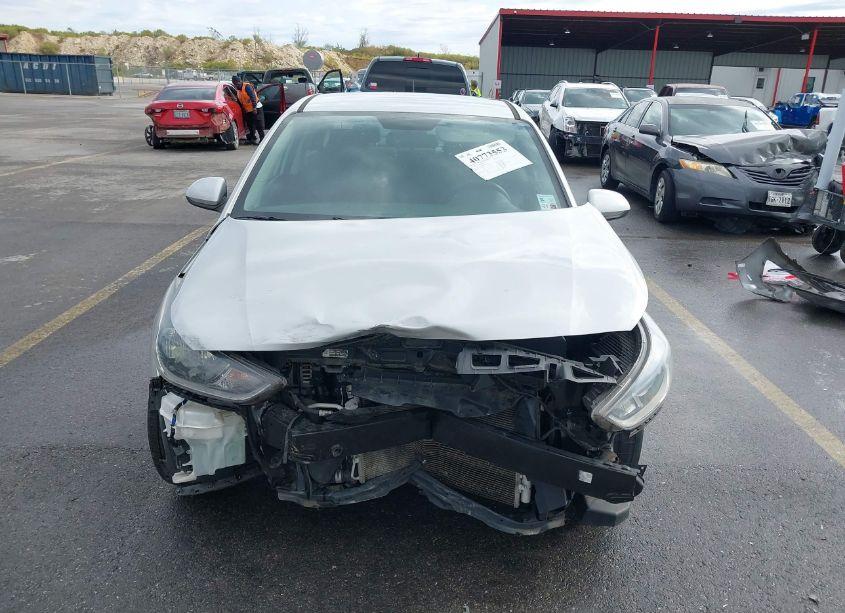 Photo 13 of 2019 Hyundai Accent SE (VIN 3KPC24A36KE054811)