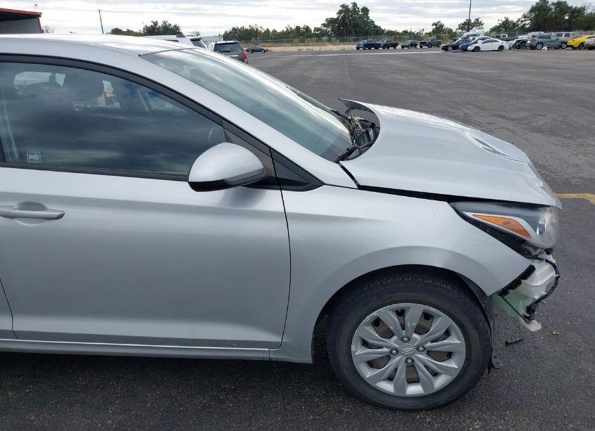 Photo 19 of 2019 Hyundai Accent SE (VIN 3KPC24A36KE054811)
