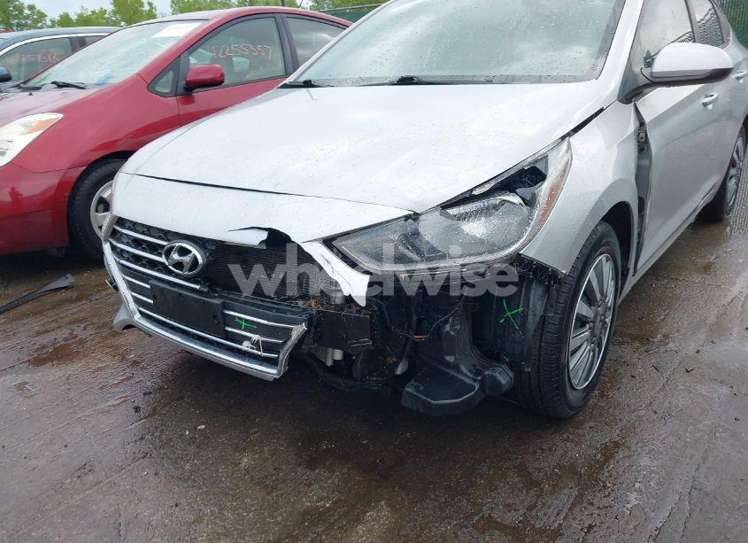 Photo 6 of 2019 Hyundai Accent SE (VIN 3KPC24A36KE056459)