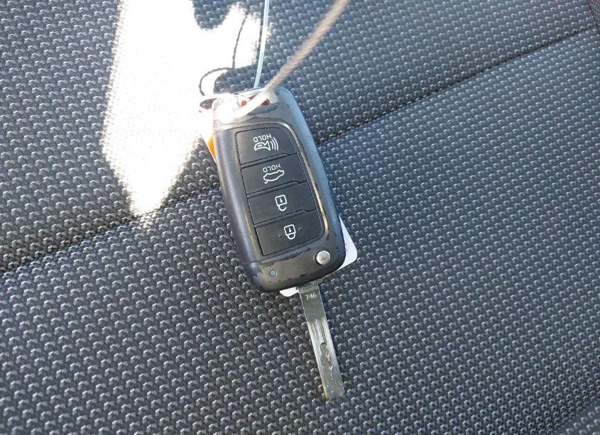 Photo 11 of 2019 Hyundai Accent SE (VIN 3KPC24A36KE070698)