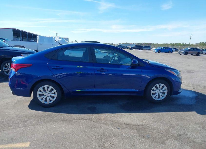 Photo 13 of 2019 Hyundai Accent SE (VIN 3KPC24A36KE070698)