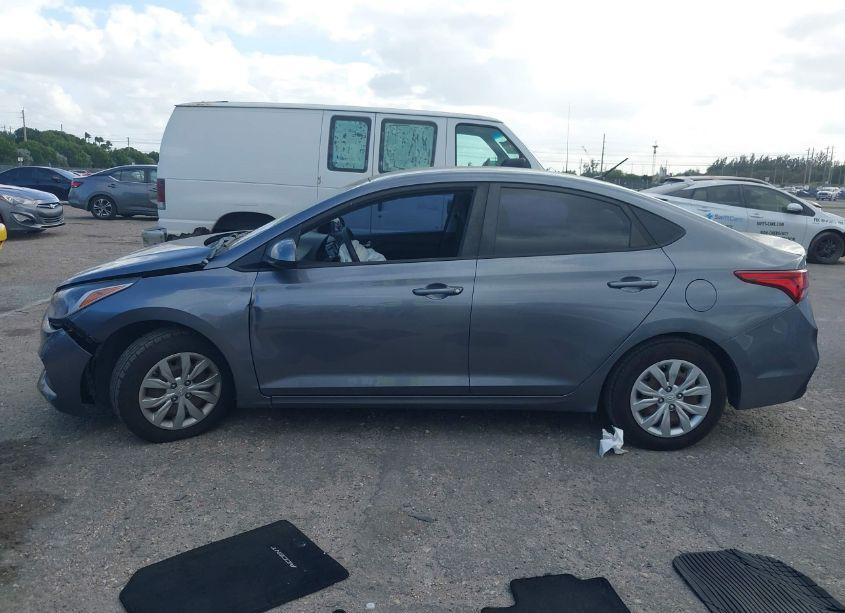 Photo 14 of 2018 Hyundai Accent SE (VIN 3KPC24A37JE011853)