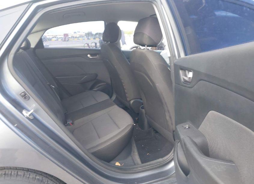 Photo 8 of 2018 Hyundai Accent SE (VIN 3KPC24A37JE011853)