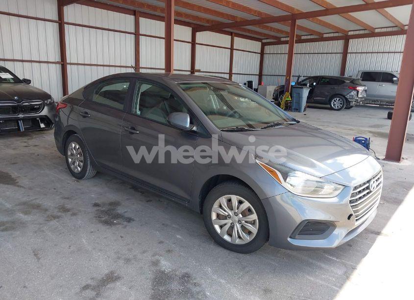 2019 Hyundai Accent SE (VIN 3KPC24A37KE039329) main photo