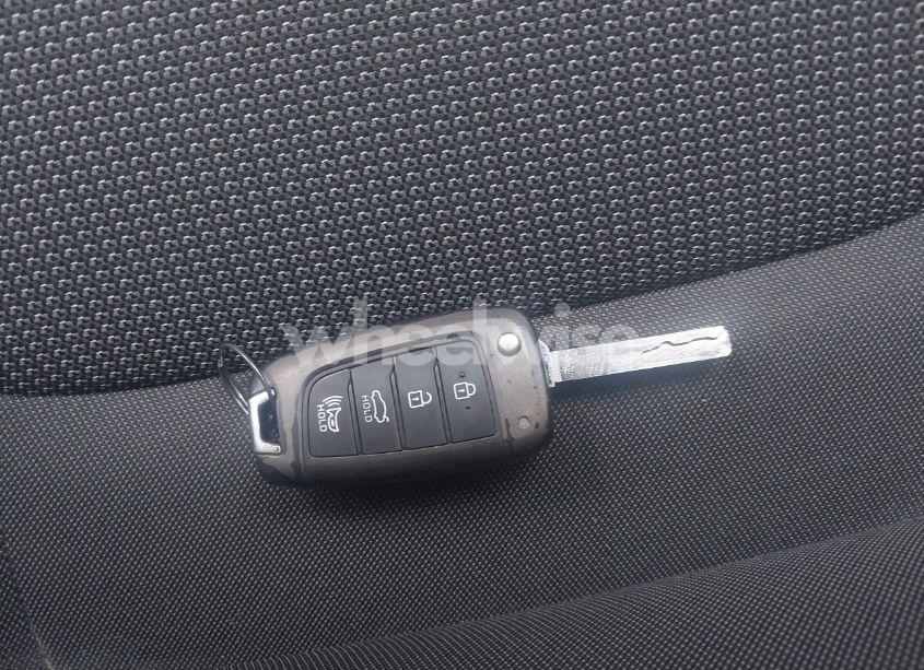 Photo 11 of 2019 Hyundai Accent SE (VIN 3KPC24A37KE039329)