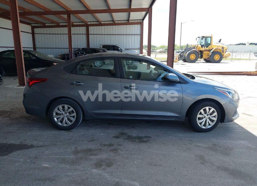 Photo 13 of 2019 Hyundai Accent SE (VIN 3KPC24A37KE039329)
