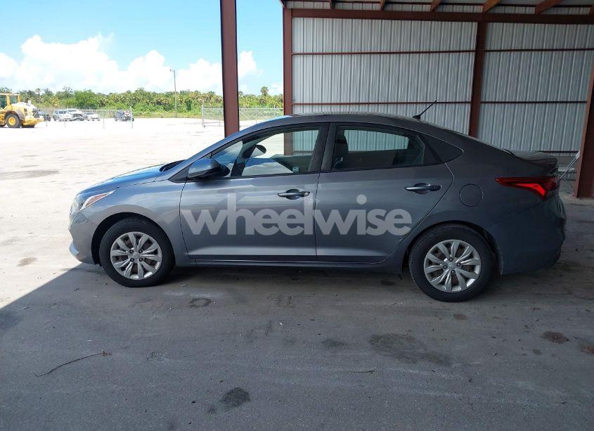 Photo 14 of 2019 Hyundai Accent SE (VIN 3KPC24A37KE039329)