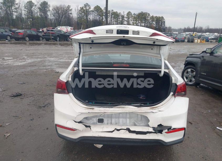 Photo 16 of 2019 Hyundai Accent SE (VIN 3KPC24A37KE041226)