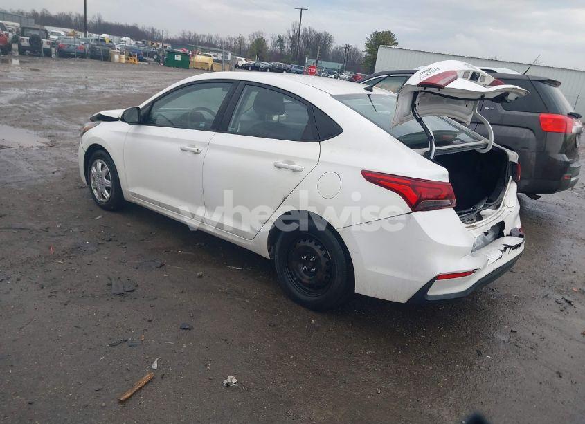 Photo 3 of 2019 Hyundai Accent SE (VIN 3KPC24A37KE041226)