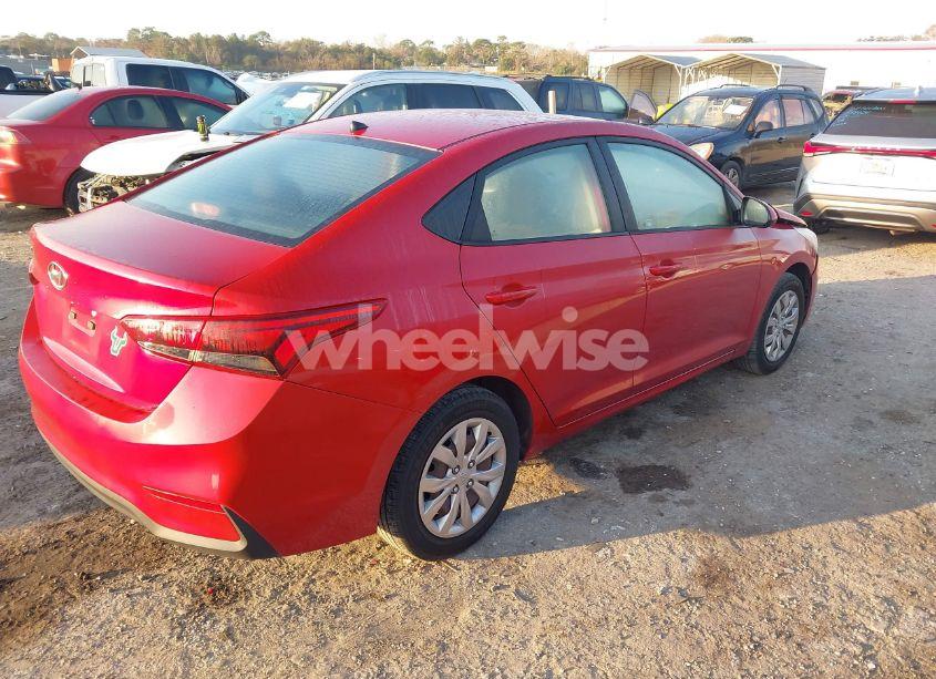 Photo 4 of 2019 Hyundai Accent SE (VIN 3KPC24A37KE042988)