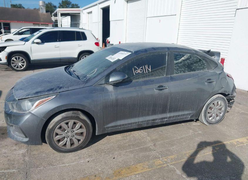 Photo 14 of 2019 Hyundai Accent SE (VIN 3KPC24A37KE049777)