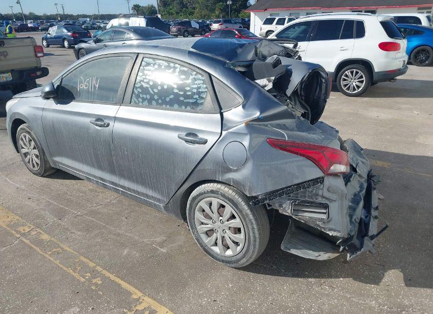 Photo 3 of 2019 Hyundai Accent SE (VIN 3KPC24A37KE049777)