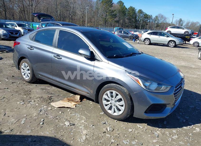 2019 Hyundai Accent SE (VIN 3KPC24A37KE056972) main photo