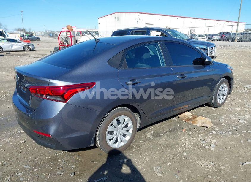 Photo 4 of 2019 Hyundai Accent SE (VIN 3KPC24A37KE056972)
