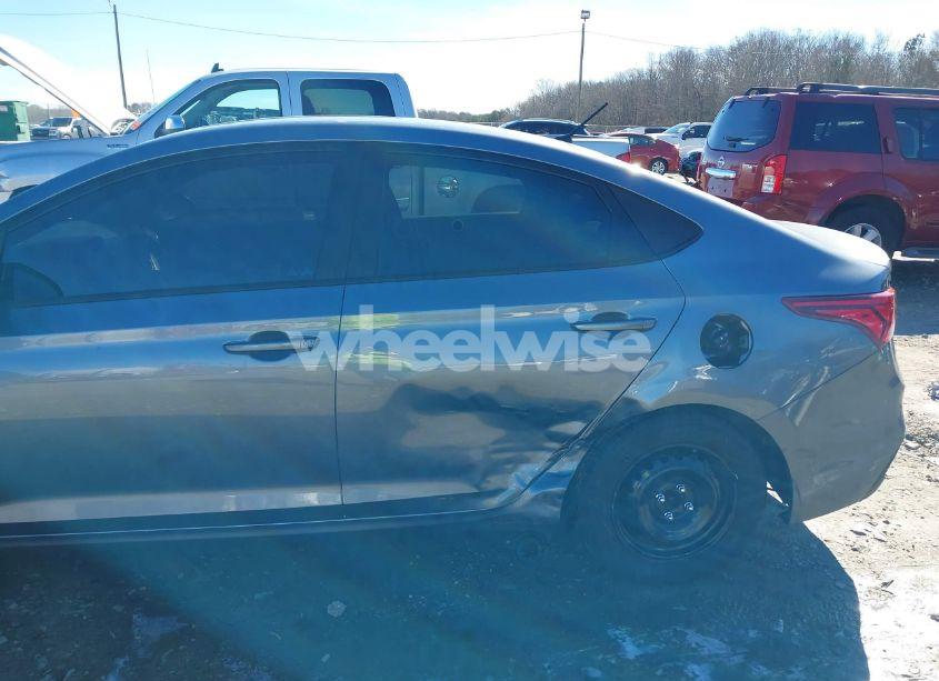 Photo 6 of 2019 Hyundai Accent SE (VIN 3KPC24A37KE056972)