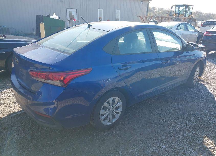 Photo 4 of 2019 Hyundai Accent SE (VIN 3KPC24A37KE060827)