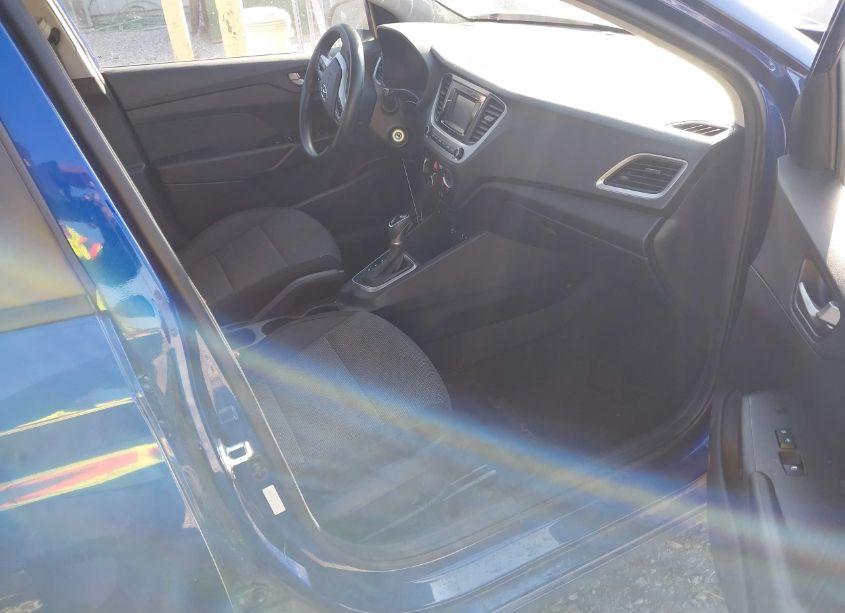 Photo 5 of 2019 Hyundai Accent SE (VIN 3KPC24A37KE060827)