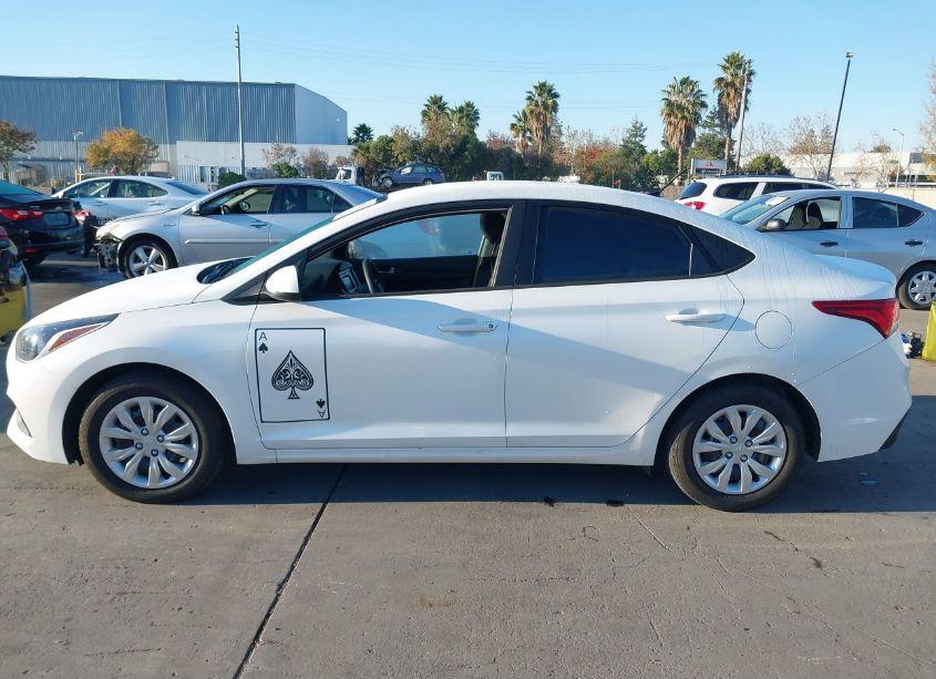 Photo 14 of 2019 Hyundai Accent SE (VIN 3KPC24A37KE071892)
