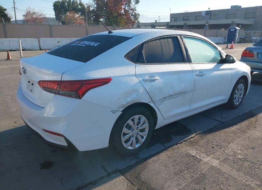Photo 4 of 2019 Hyundai Accent SE (VIN 3KPC24A37KE071892)
