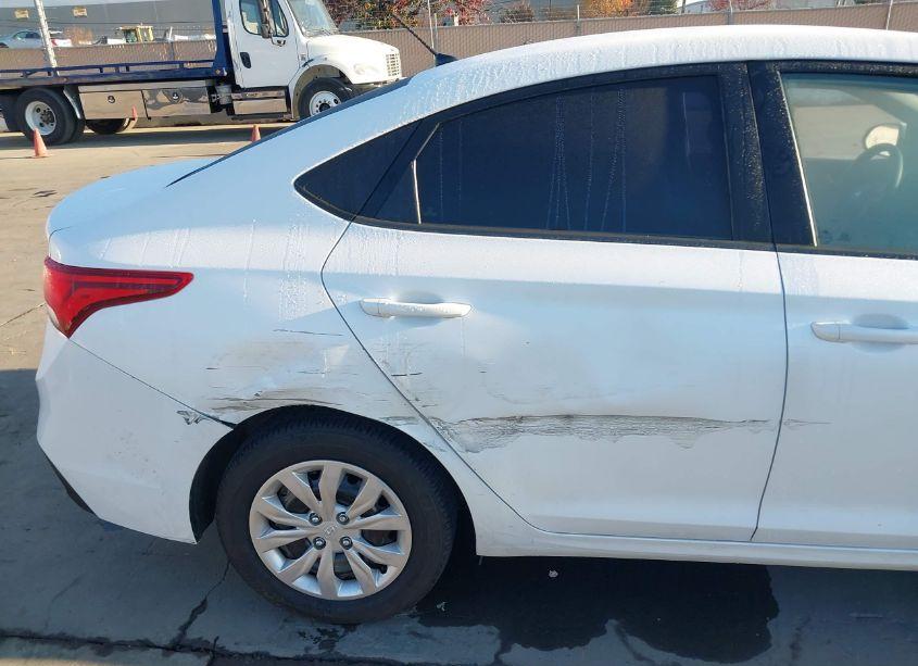 Photo 6 of 2019 Hyundai Accent SE (VIN 3KPC24A37KE071892)