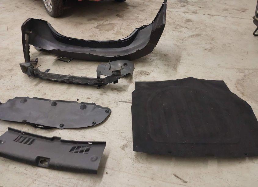 Photo 12 of 2018 Hyundai Accent SE (VIN 3KPC24A38JE006063)