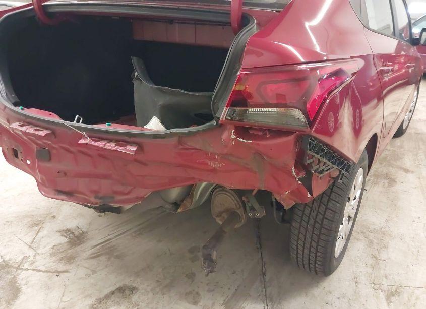 Photo 6 of 2018 Hyundai Accent SE (VIN 3KPC24A38JE006063)