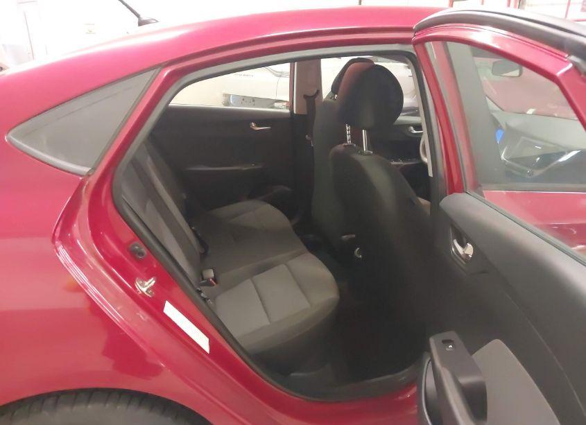 Photo 8 of 2018 Hyundai Accent SE (VIN 3KPC24A38JE006063)