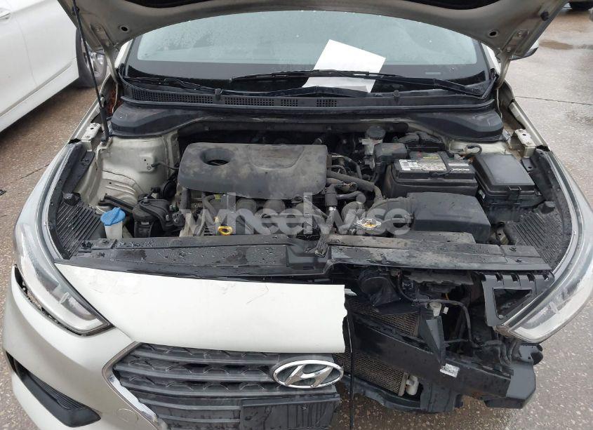 Photo 10 of 2018 Hyundai Accent SE (VIN 3KPC24A38JE015734)