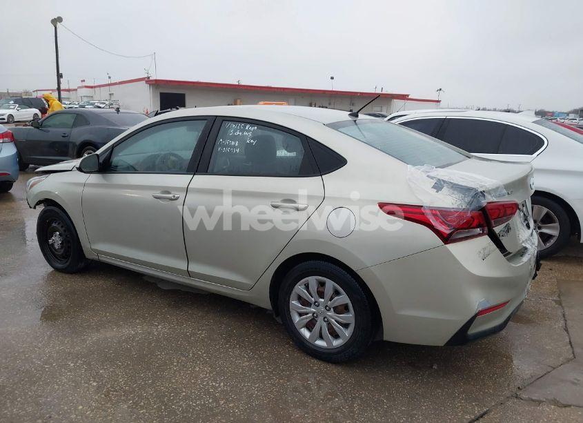 Photo 14 of 2018 Hyundai Accent SE (VIN 3KPC24A38JE015734)
