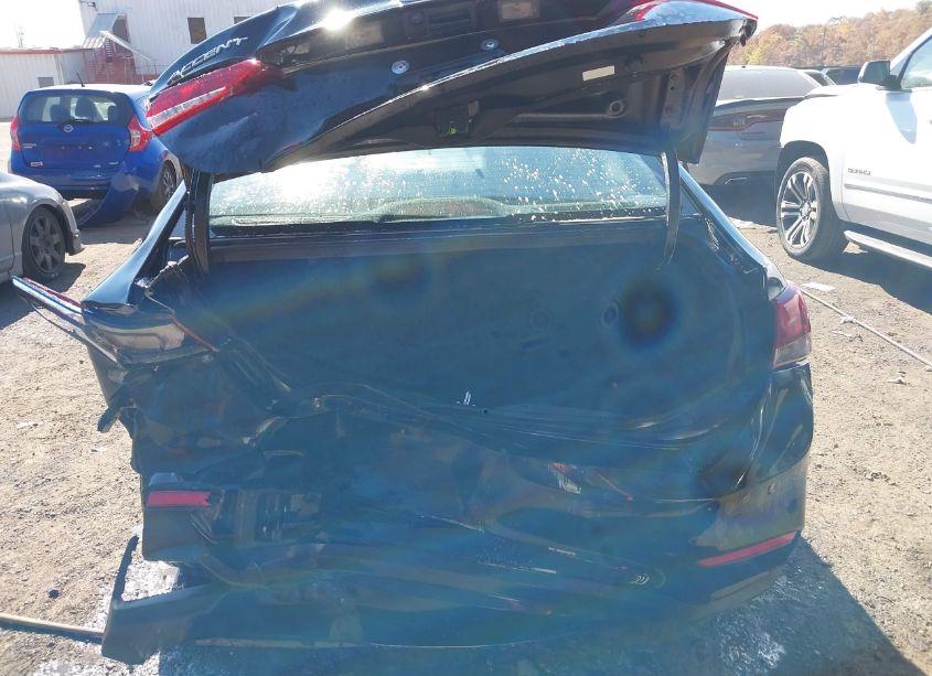 Photo 16 of 2018 Hyundai Accent SE (VIN 3KPC24A38JE025678)