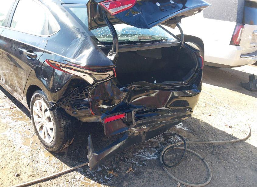 Photo 6 of 2018 Hyundai Accent SE (VIN 3KPC24A38JE025678)