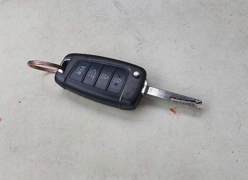 Photo 11 of 2018 Hyundai Accent SE (VIN 3KPC24A38JE025728)