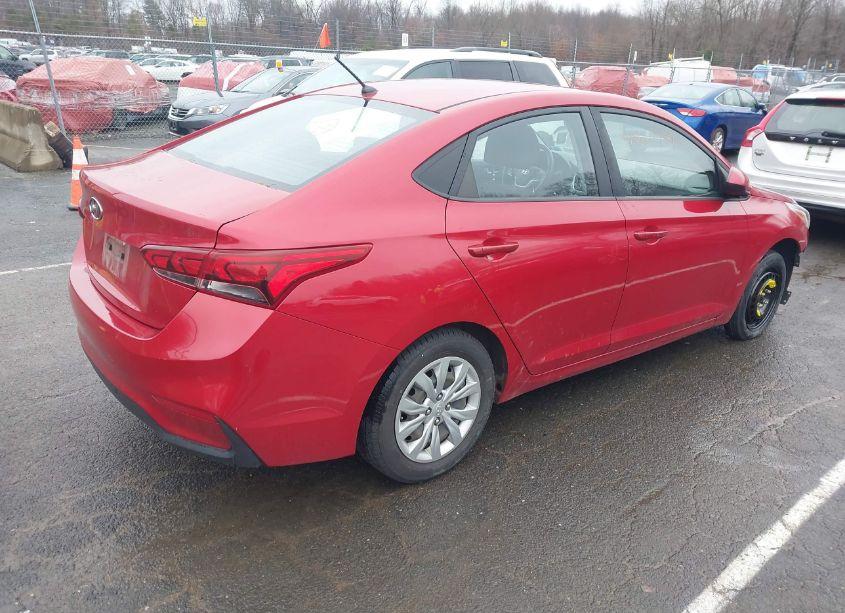 Photo 4 of 2018 Hyundai Accent SE (VIN 3KPC24A38JE025728)