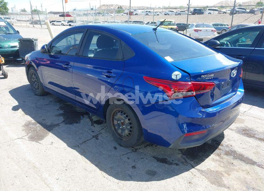 Photo 3 of 2019 Hyundai Accent SE (VIN 3KPC24A38KE056589)