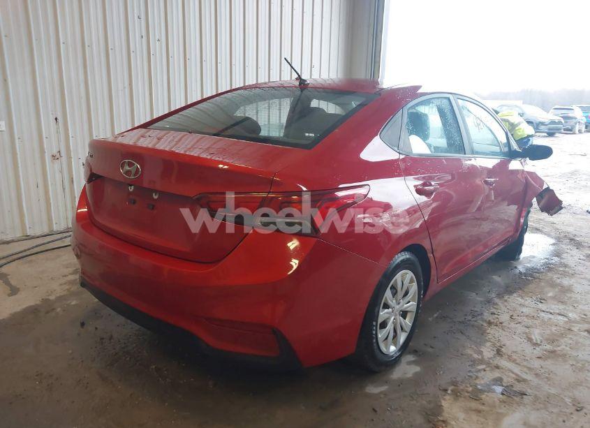 Photo 4 of 2019 Hyundai Accent SE (VIN 3KPC24A38KE058973)