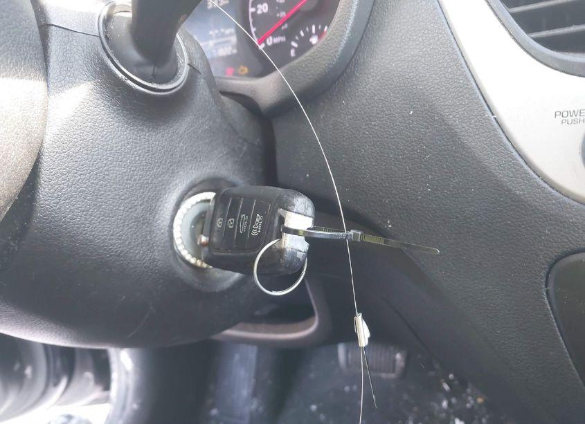 Photo 11 of 2019 Hyundai Accent SE (VIN 3KPC24A38KE082772)