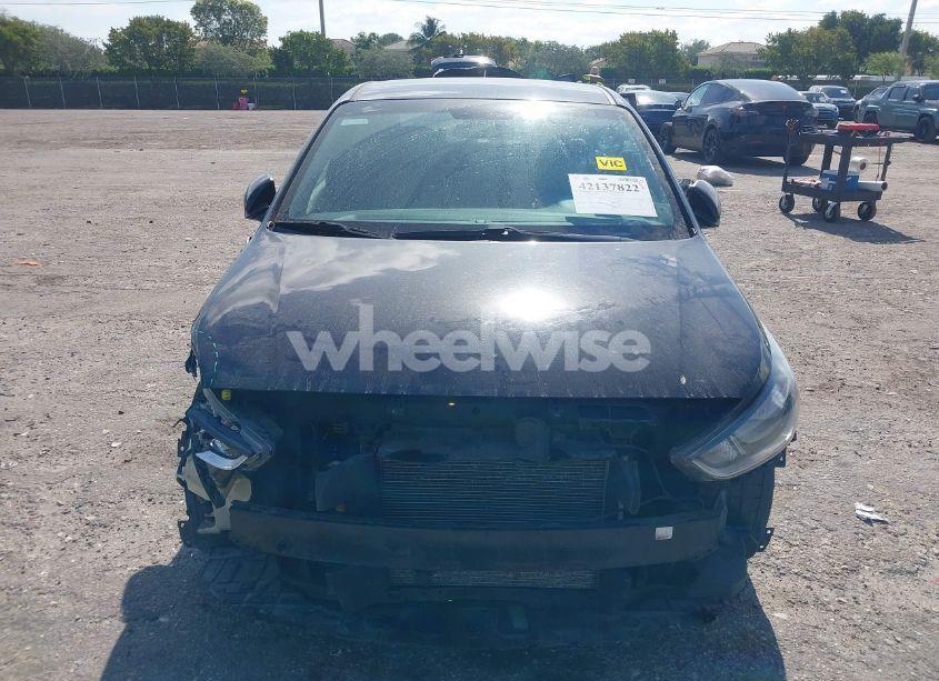 Photo 13 of 2018 Hyundai Accent SE (VIN 3KPC24A39JE011742)