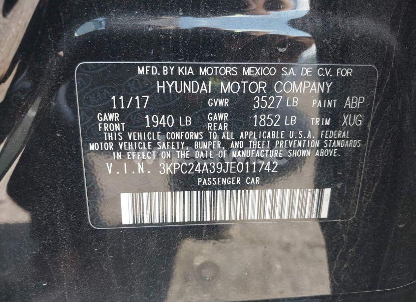 Photo 9 of 2018 Hyundai Accent SE (VIN 3KPC24A39JE011742)