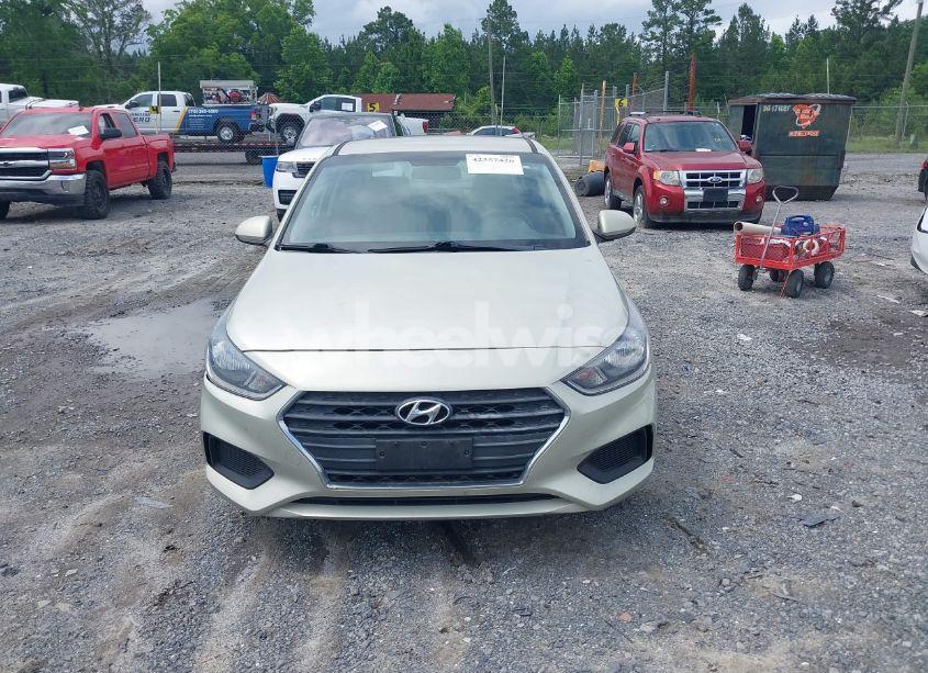 Photo 12 of 2018 Hyundai Accent SE (VIN 3KPC24A39JE017332)