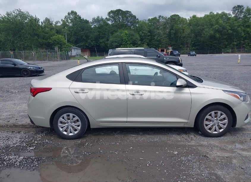 Photo 13 of 2018 Hyundai Accent SE (VIN 3KPC24A39JE017332)