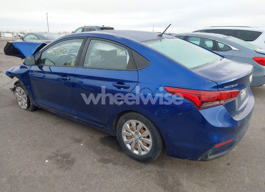 Photo 3 of 2018 Hyundai Accent SE (VIN 3KPC24A39JE017766)