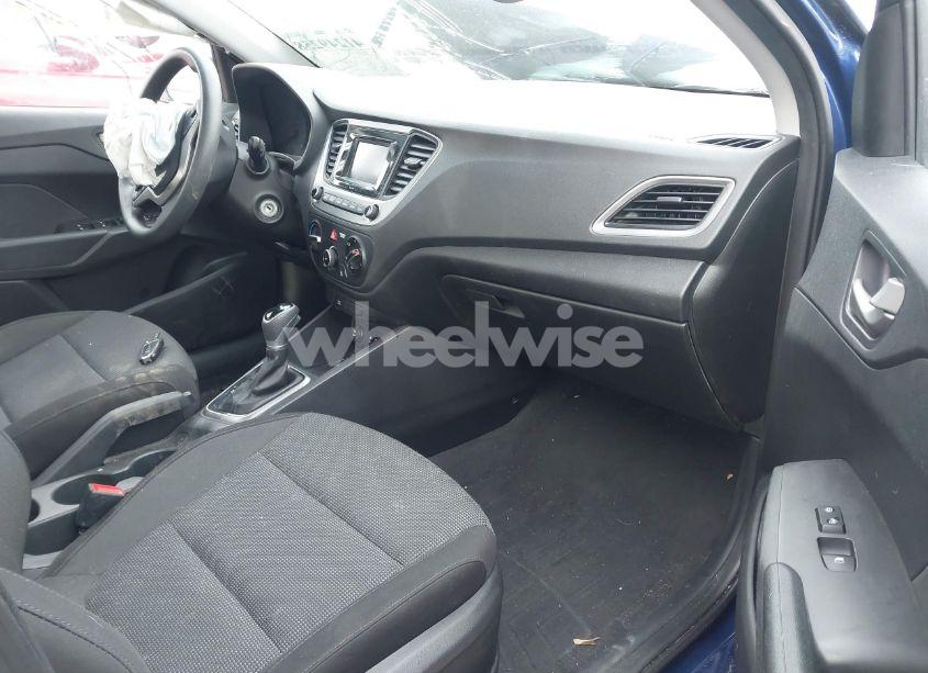 Photo 5 of 2018 Hyundai Accent SE (VIN 3KPC24A39JE017766)