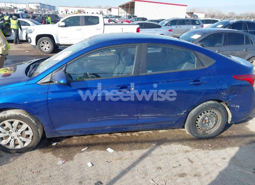 Photo 14 of 2019 Hyundai Accent SE (VIN 3KPC24A39KE052910)