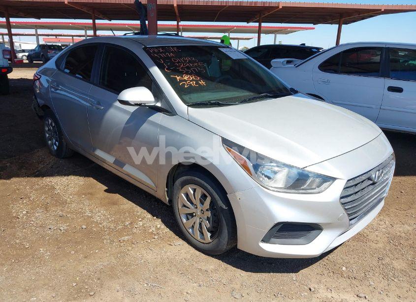 2018 Hyundai Accent SE (VIN 3KPC24A3XJE011393) main photo