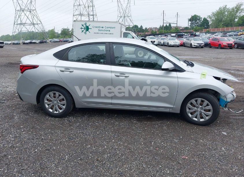 Photo 14 of 2019 Hyundai Accent SE (VIN 3KPC24A3XKE042631)